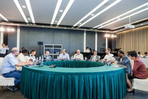 华院计算主持2024年世界人工智能大会数学与人工智能学术会议(图1)