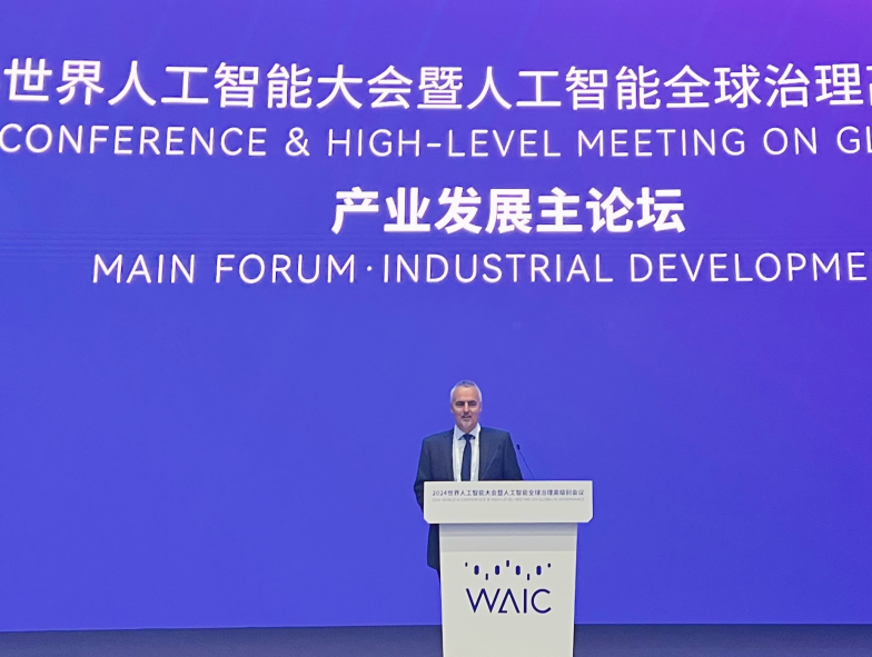 聚焦AI应用落地推进高效与可持续——施耐德电气亮相2024世界人工智能大会(图2)