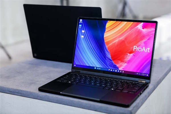 华硕全球首发锐龙AI300轻薄本！标配12核心旗舰、高科技陶瓷铝(图7)