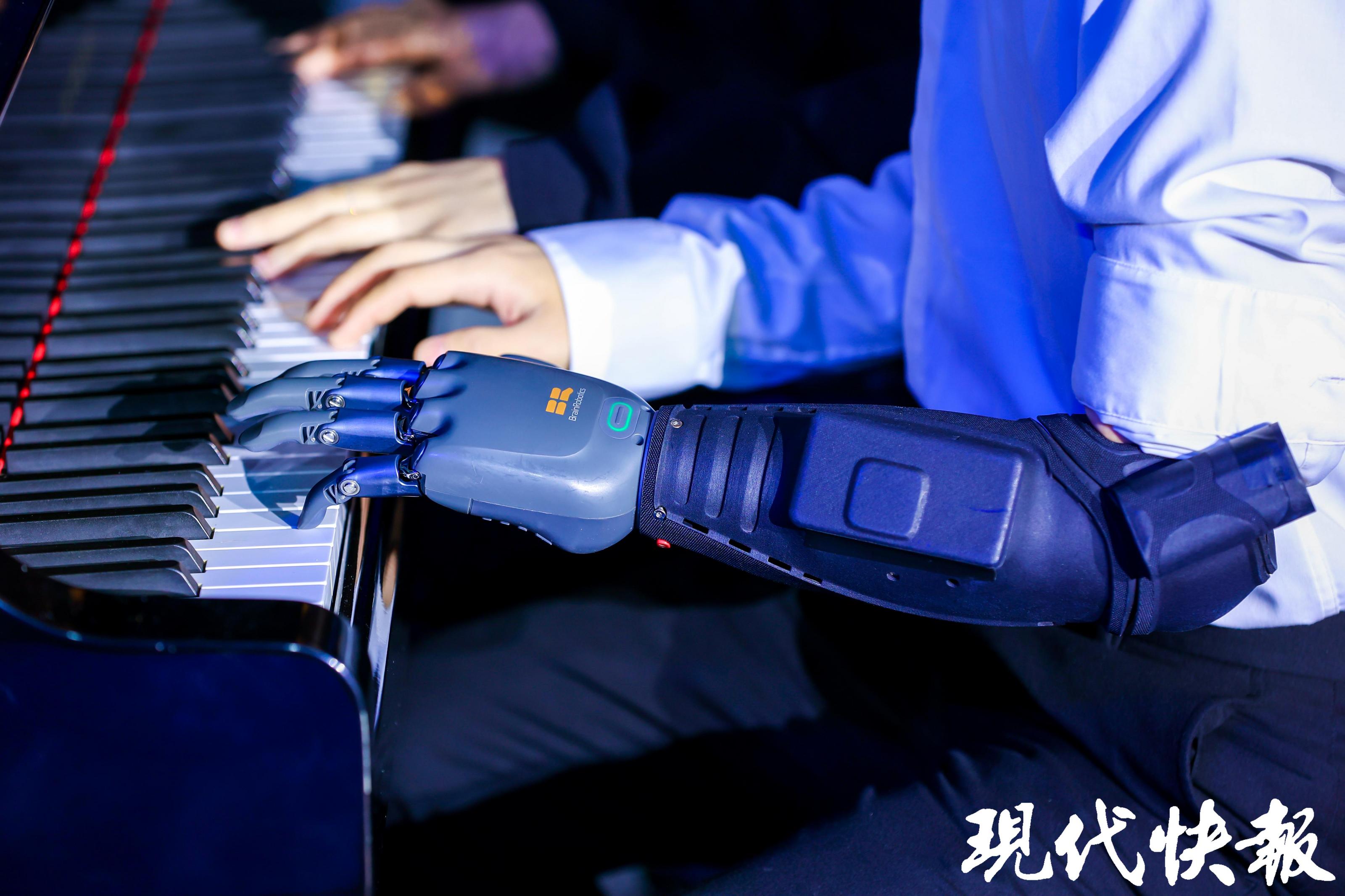 在这里深入理解AI2024外滩大会掀起头脑风暴(图5)