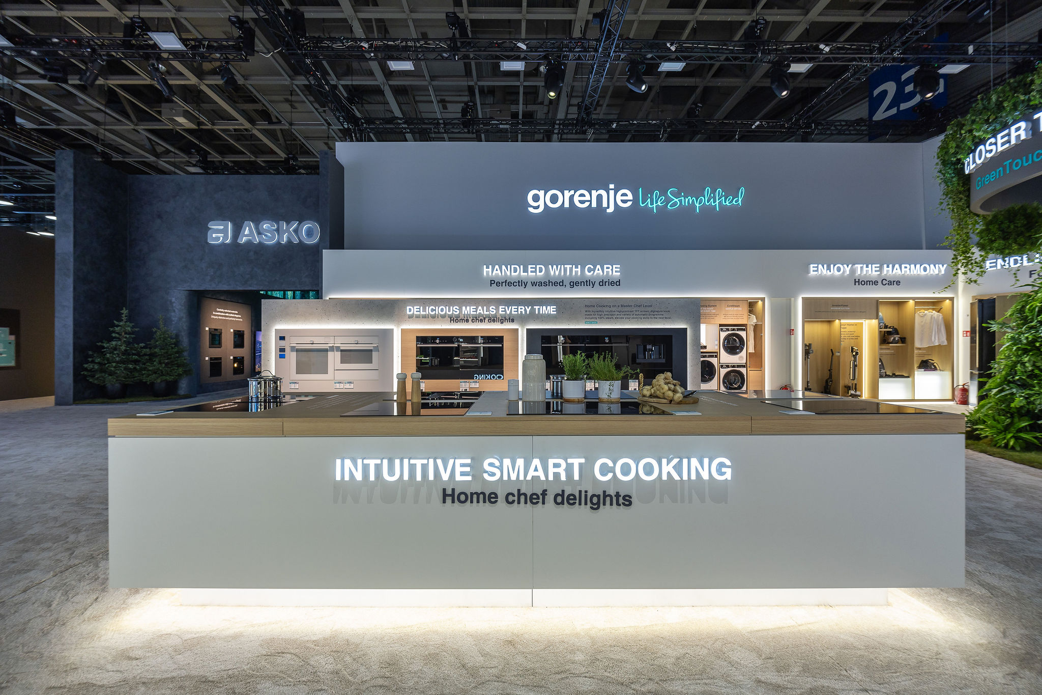 海信亮相IFA2024：AI创新引领家电行业未来绿色科技与智能生活深度融合(图2)