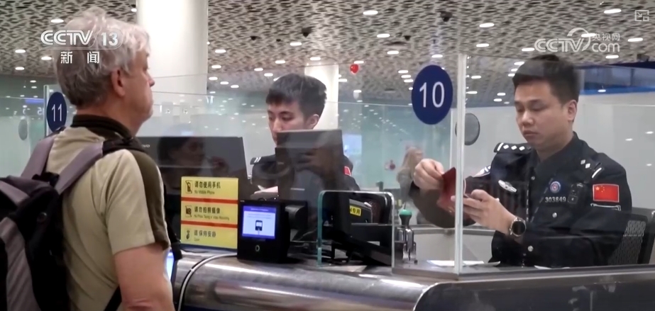 “利好举措+AI科技”助力外籍人员丝滑“智”享中国游(图3)