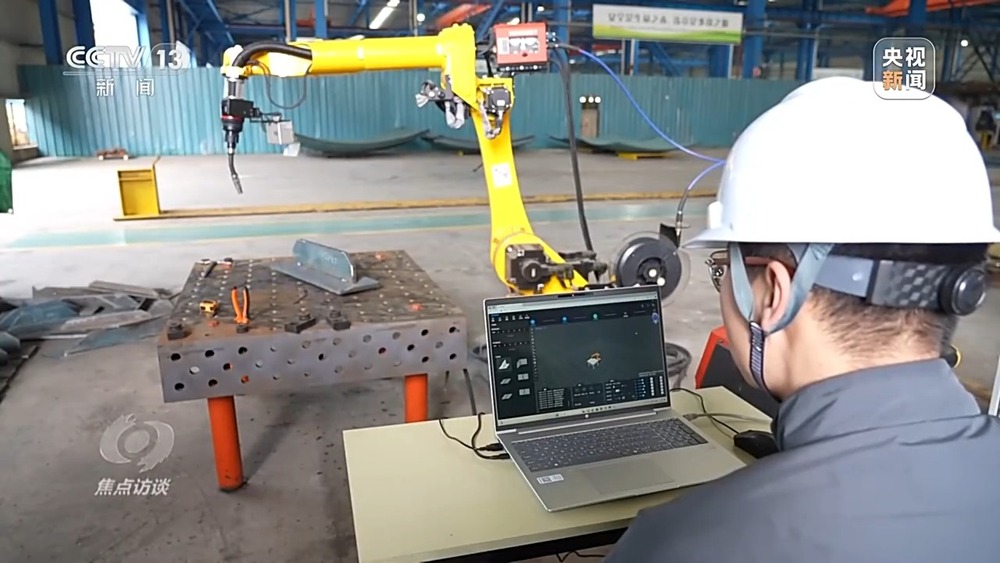 焦点访谈丨AI虚拟调度员、AI兽医助手……人工智能赋能产业、智绘未来！(图1)