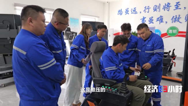 人才需求达百万级！人工智能如何催生职业新赛道(图6)