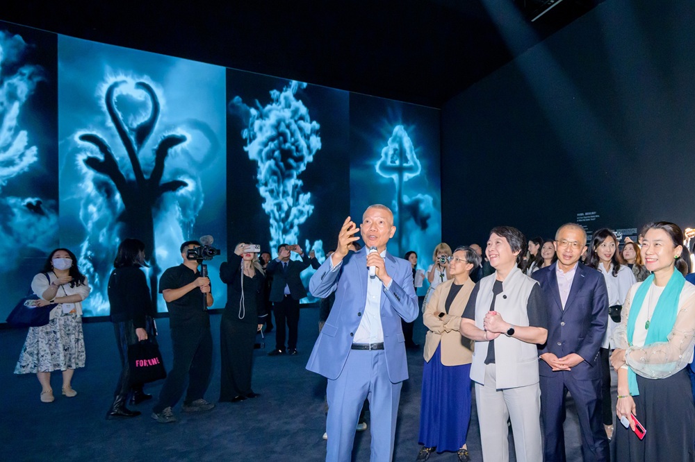 美高梅携手蔡国强呈献人工智能艺术家《cAI™️实验室20》特展(图3)