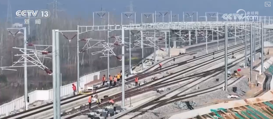 从政策到投资、从壮大新动能到“人工智能+”怎么干？多维度解读中央经济工作会议精神(图3)