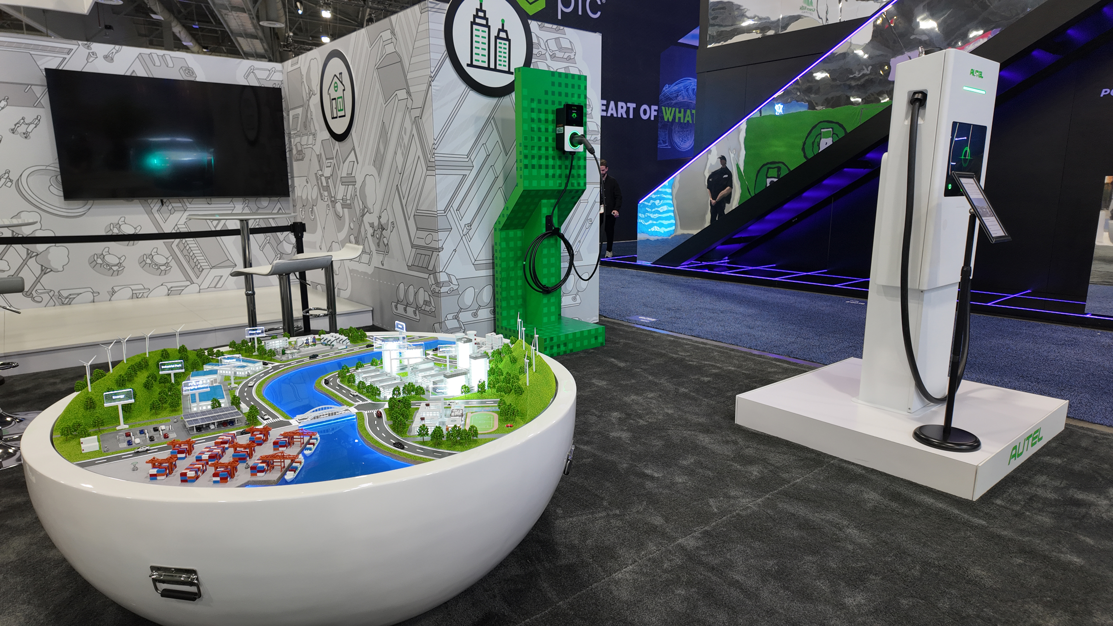 道通科技CES2026AI系统级突破：具身智能集群与智能充电网络勾勒未来蓝图(图4)