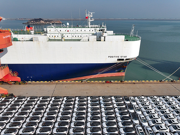 全球媒体聚焦阿联酋媒体：中国引领“人工智能+”智能经济发展潮流(图2)